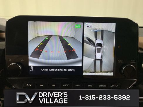 Used 2023 Nissan Pathfinder Platinum w/ Cargo Package AWD/4WD image 15