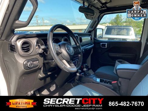 Used 2021 Jeep Gladiator Sport AWD/4WD image 12
