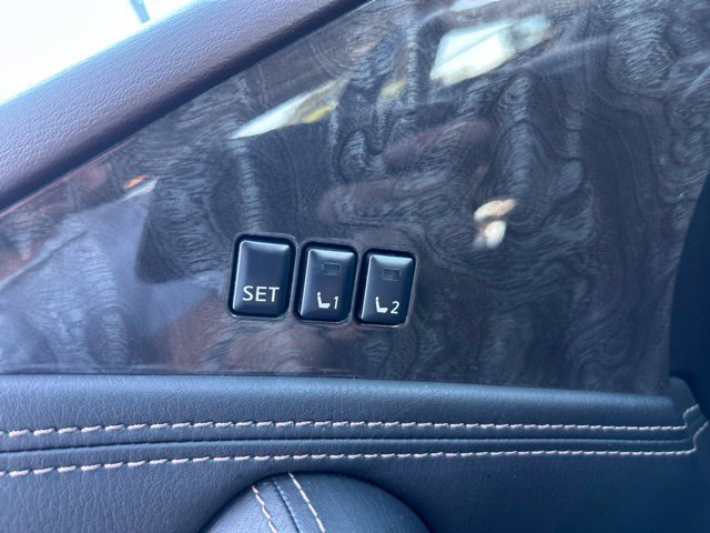 Used 2023 Nissan Armada Platinum w/ Captain's Chairs Package AWD/4WD image 18
