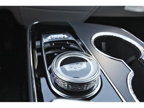 New 2026 Cadillac Lyriq Luxury AWD/4WD image 20