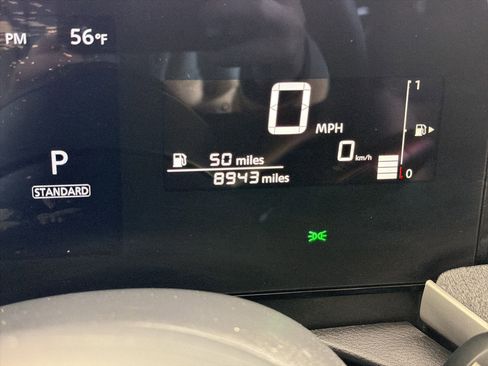 Used 2025 Nissan Kicks SV AWD/4WD image 19