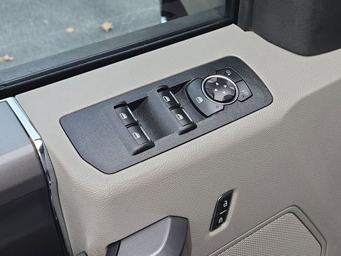 Used 2019 Ford F150 XLT w/ Equipment Group 302A Luxury image 14