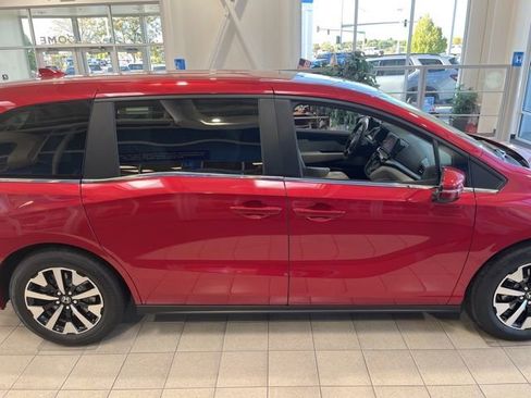 New 2025 Honda Odyssey EX-L image 6