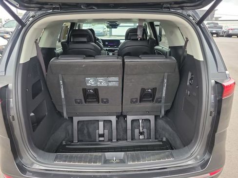 Used 2024 Kia Carnival SX Prestige FWD image 8