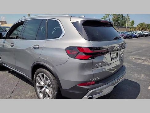 New 2026 BMW X5 xDrive40i w/ Parking Assistance Package image 17