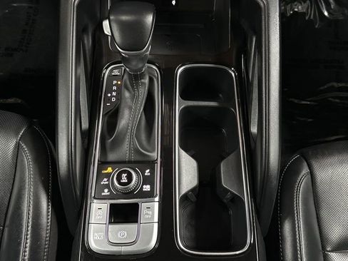 Used 2022 Kia Telluride S image 25