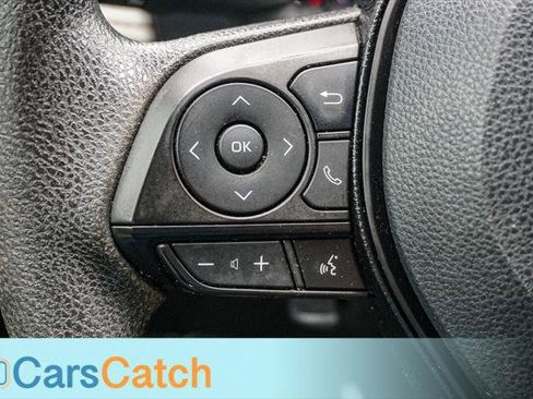 Used 2020 Toyota RAV4 XLE w/ Convenience Package FWD image 30