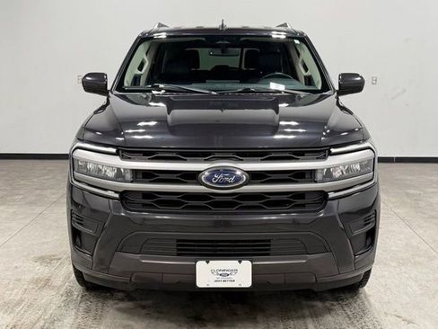 Certified 2024 Ford Expedition XLT image 4