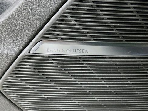 New 2026 Audi SQ8 Prestige image 19