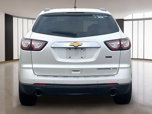 Used 2015 Chevrolet Traverse LTZ FWD image 4
