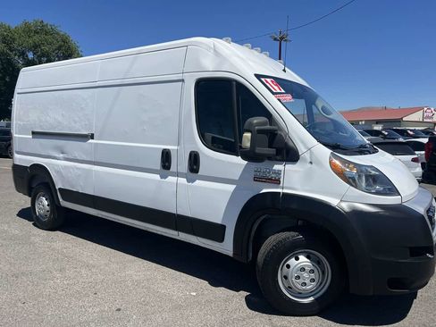 Used 2019 RAM ProMaster 2500 FWD image 4