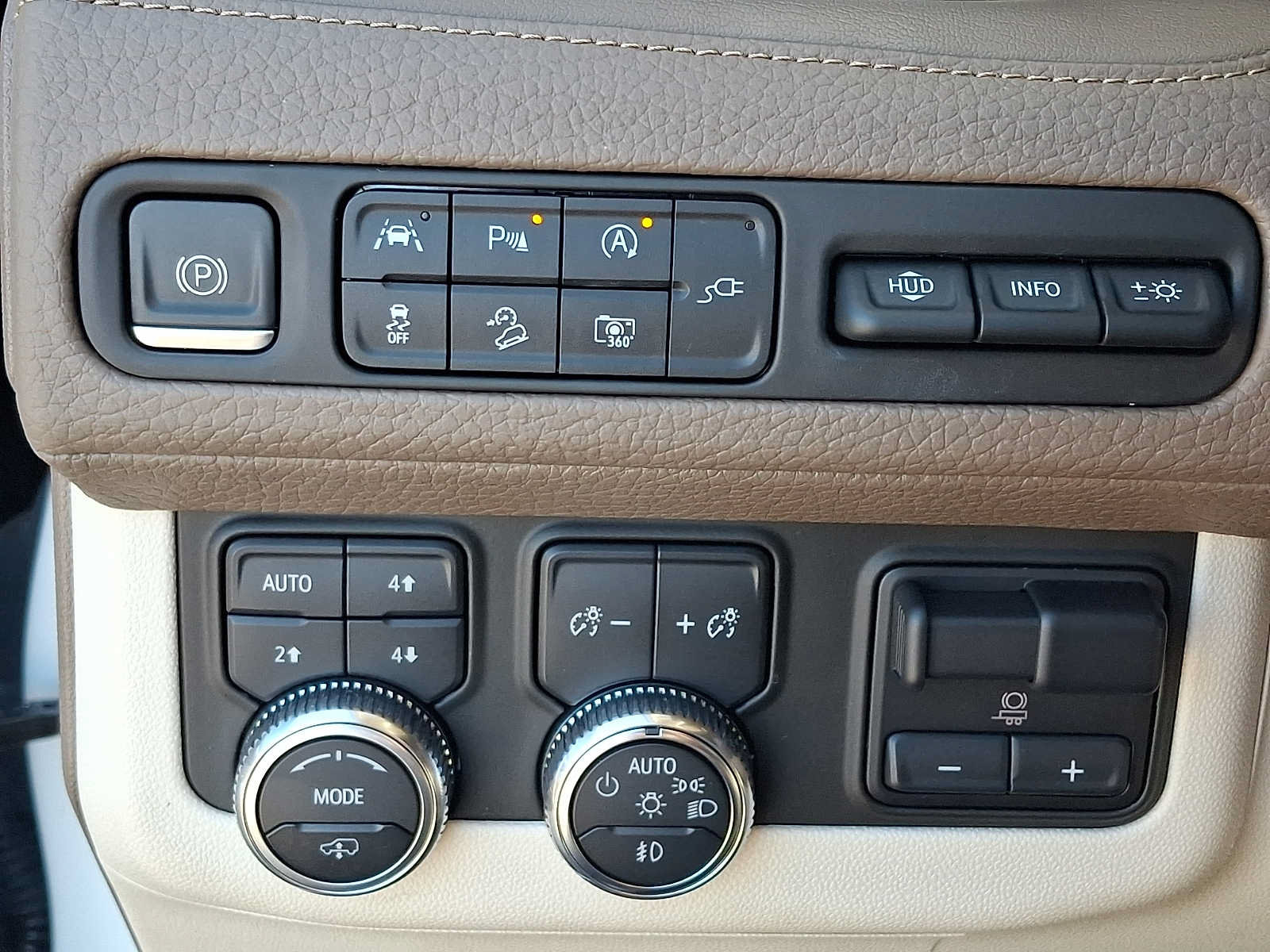 Used 2022 GMC Yukon Denali w/ Max Trailering Package AWD/4WD image 25