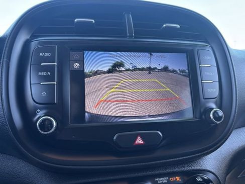 Used 2023 Kia Soul LX w/ Option Group 015 FWD image 23