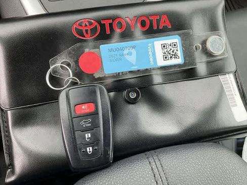 Used 2021 Toyota RAV4 XSE AWD/4WD image 27