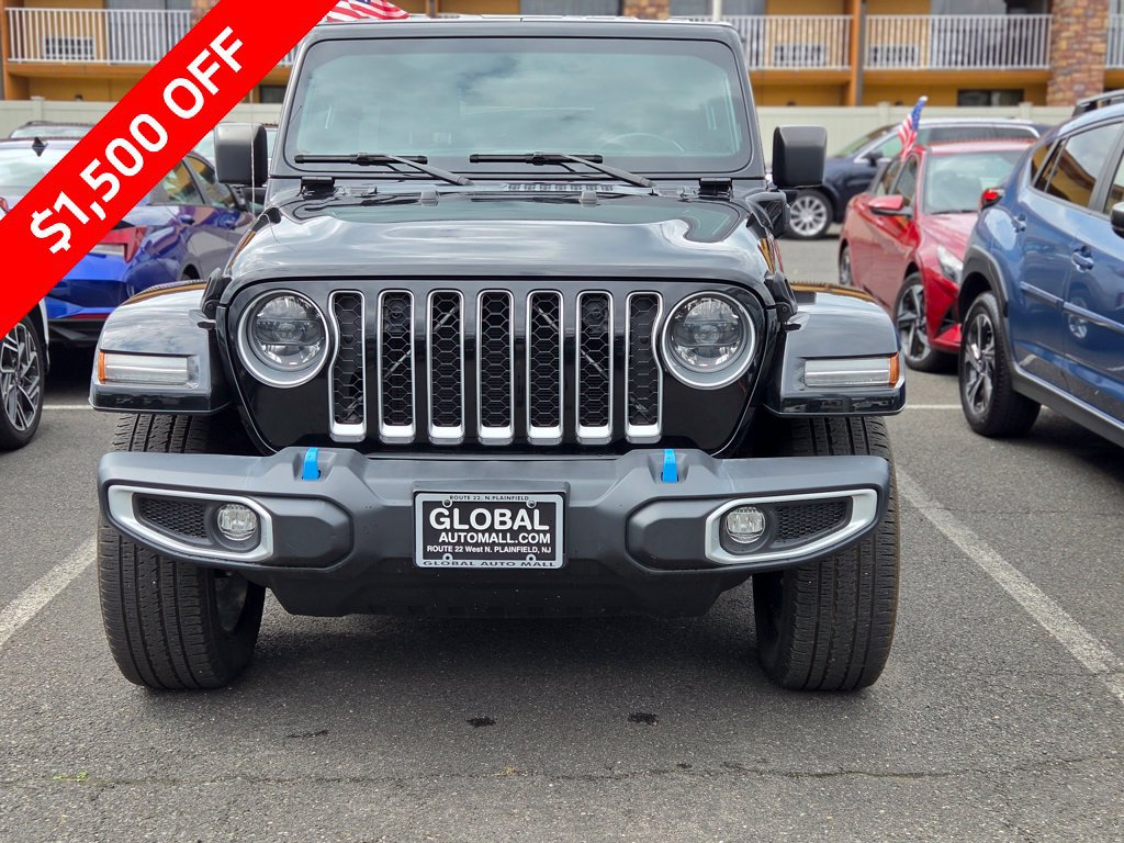 Used 2023 Jeep Wrangler Unlimited Sahara w/ Cold Weather Group AWD/4WD image 2