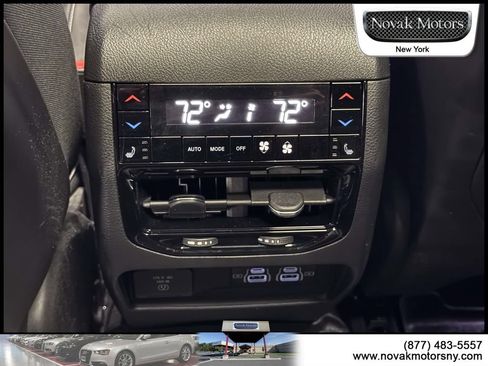 Used 2023 Jeep Grand Cherokee Overland w/ Luxury Tech Group IV AWD/4WD image 15