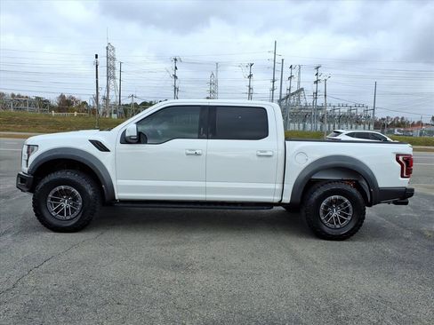 Used 2019 Ford F150 Raptor w/ Equipment Group 802A Luxury image 4
