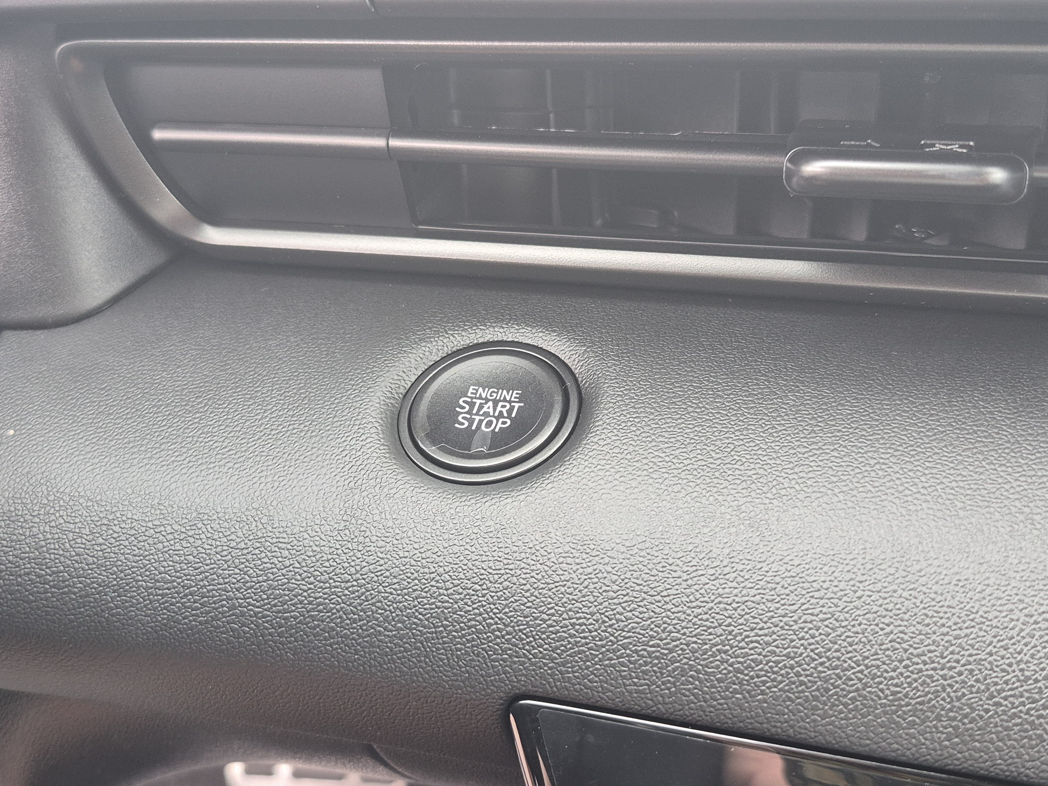 New 2026 Hyundai Elantra SEL Sport FWD image 30