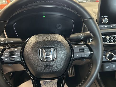 Certified 2025 Honda Civic Sport image 19