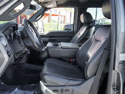 Used 2012 Ford F350 Lariat w/ Chrome Pkg image 16