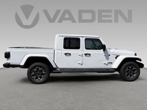 New 2026 Jeep Gladiator Sport image 6