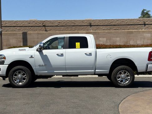 Used 2024 RAM 2500 Laramie AWD/4WD image 7