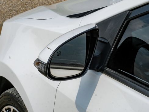 Used 2015 Toyota Corolla S FWD image 38