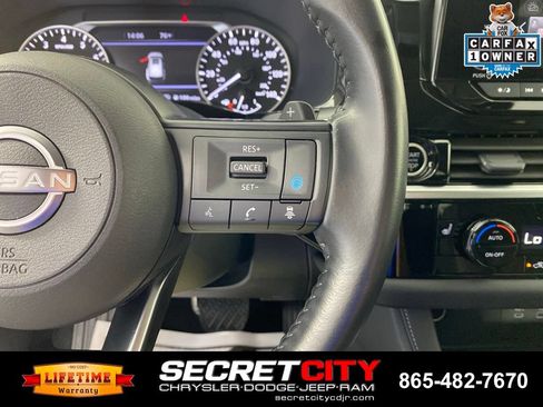 Used 2024 Nissan Pathfinder SV w/ SV Premium Package AWD/4WD image 15