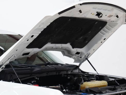 Used 2021 Ford F150 Lariat w/ Equipment Group 502A High AWD/4WD image 90
