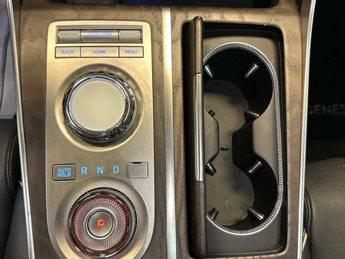 Certified 2024 Genesis GV80 3.5T w/ Prestige Package image 29