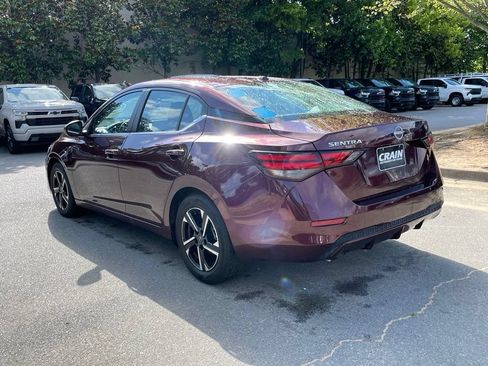 Used 2025 Nissan Sentra SV FWD image 5