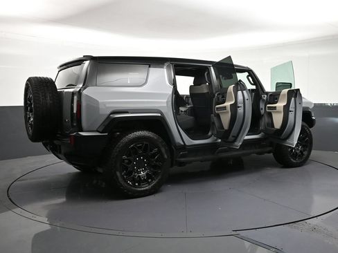 Used 2026 GMC Hummer EV SUV AWD/4WD image 32