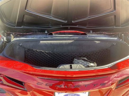 Used 2021 Chevrolet Corvette Stingray Premium Conv w/ Z51 Performance Package image 11