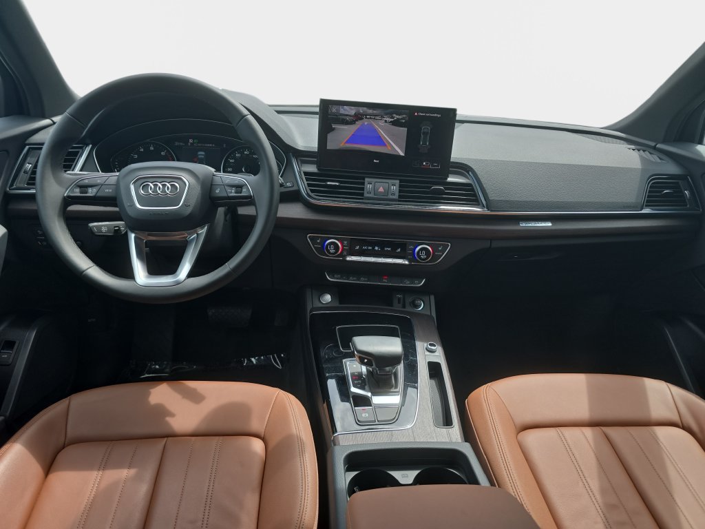 Certified 2023 Audi Q5 Premium w/ Convenience Package AWD/4WD image 9