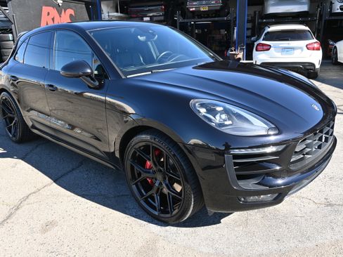 Used 2018 Porsche Macan GTS AWD/4WD image 14
