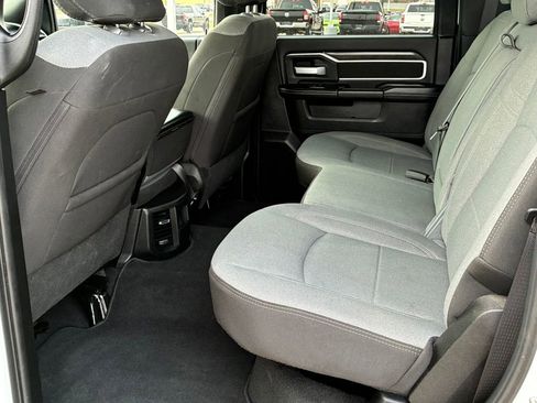 Used 2024 RAM 3500 Big Horn image 17