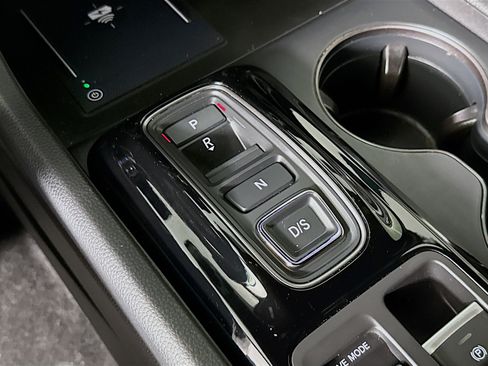 Used 2024 Honda Pilot TrailSport image 19