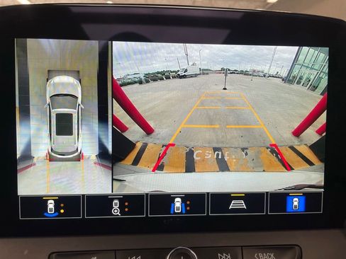 Used 2023 Chevrolet Blazer RS w/ Driver Confidence II Package FWD image 8