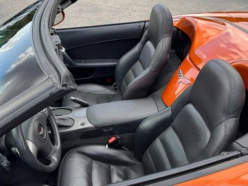 Used 2007 Chevrolet Corvette Convertible w/ Preferred Equipment Group RWD image 9