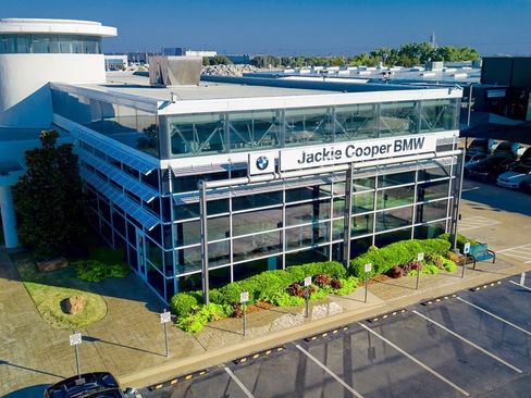 New 2025 BMW iX xDrive50 w/ Premium Package image 24