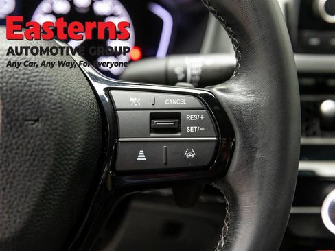 Used 2023 Honda Civic Sport image 15