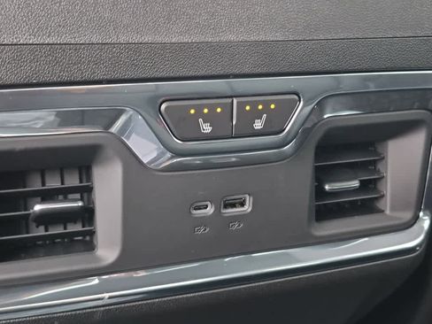 New 2026 GMC Sierra 2500 SLT w/ SLT Convenience Package image 10