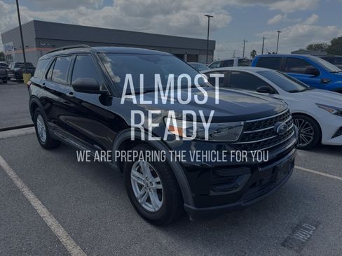 Used 2021 Ford Explorer XLT RWD image 5