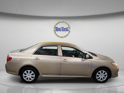 Used 2010 Toyota Corolla Base 4DR SEDAN 5M image 7