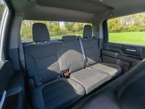 Used 2021 GMC Sierra 2500 4x4 Crew Cab w/ Gooseneck/5TH Wheel Package image 27