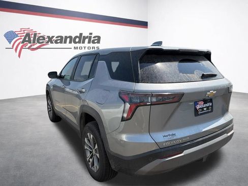 Used 2025 Chevrolet Equinox LT AWD/4WD image 6