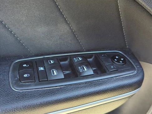 Used 2019 Dodge Charger R/T RWD image 11