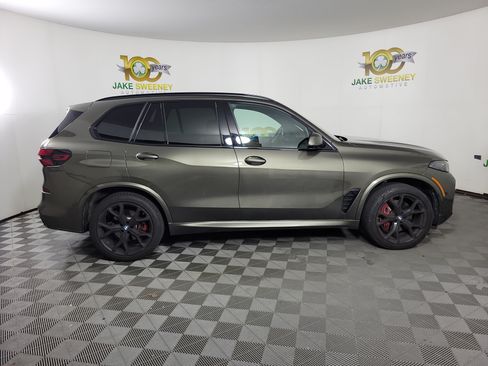 Used 2025 BMW X5 xDrive40i w/ Executive Package AWD/4WD image 4