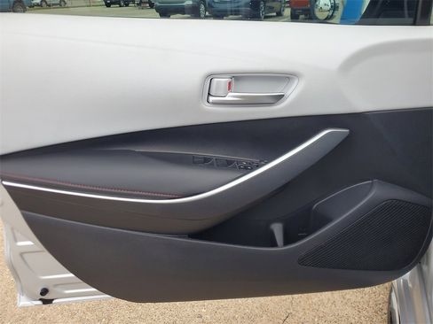 Used 2024 Toyota Corolla SE image 18