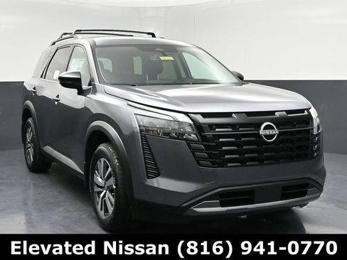 New 2026 Nissan Pathfinder SL AWD/4WD image 1
